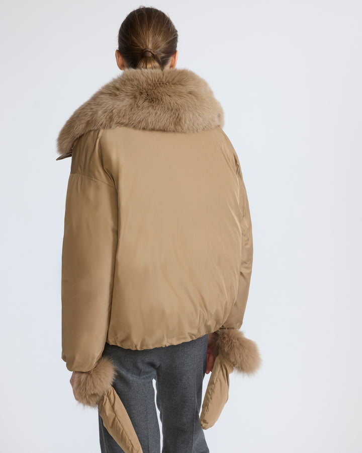 Short technical fabric down jacket with detachable fox fur collar - Yves Salomon - New Fall/Winter Collection