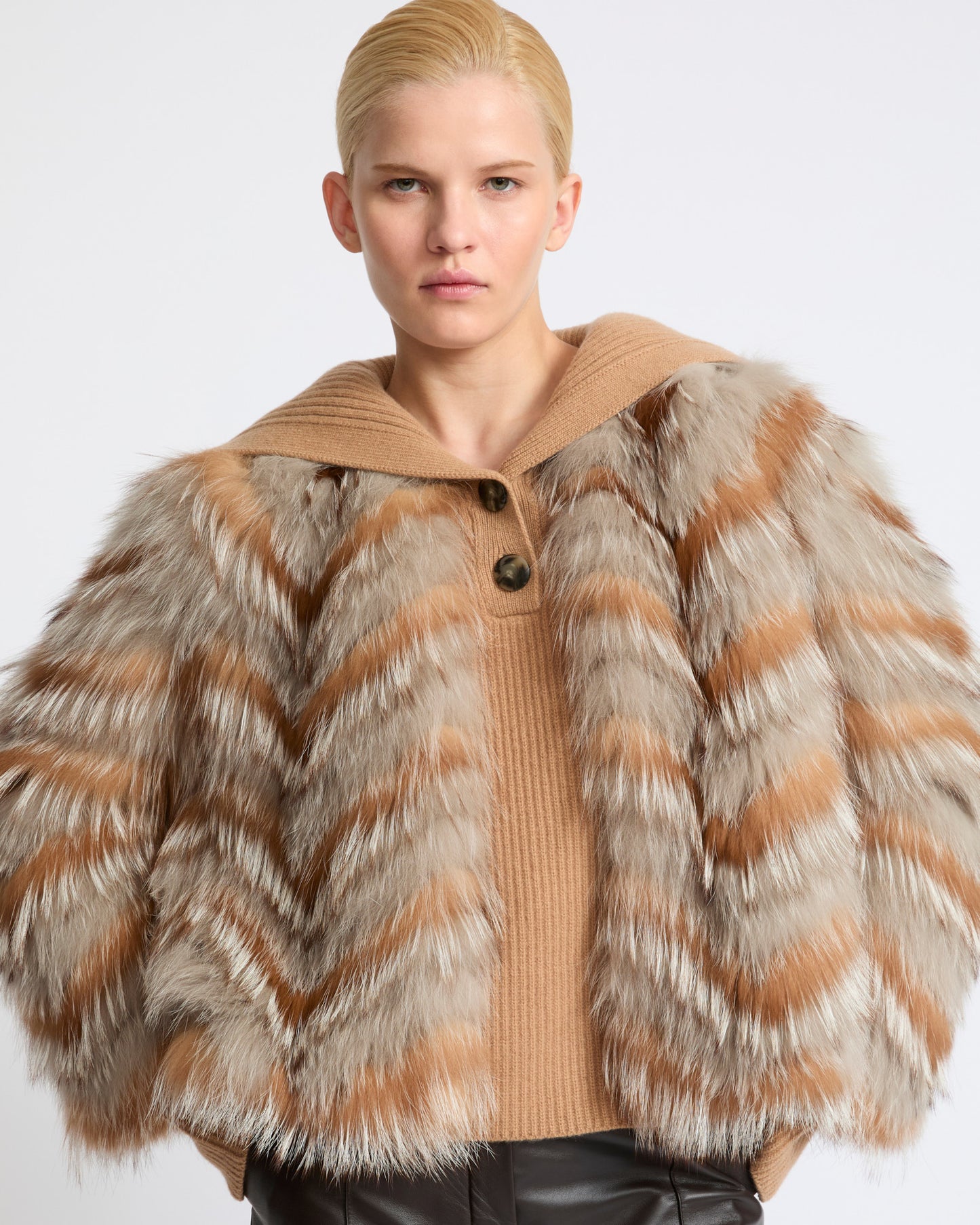Belted jacket in merino knit and fox fur - Yves Salomon - New Fall Winter Collection