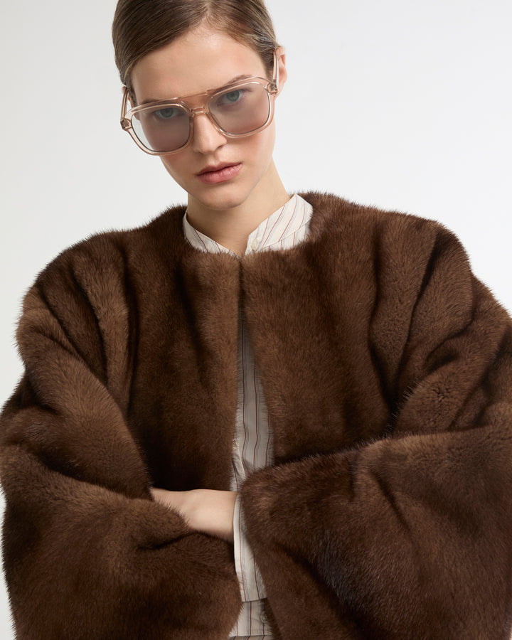 Short cape in long-haired mink fur