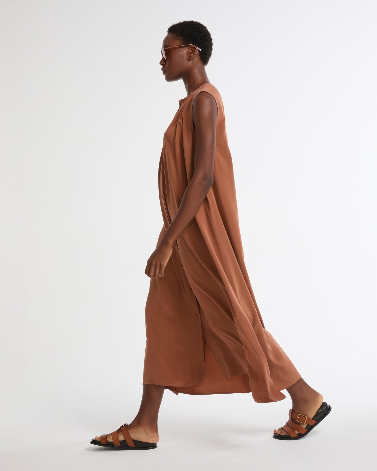 Long fluid dress in silk crepe