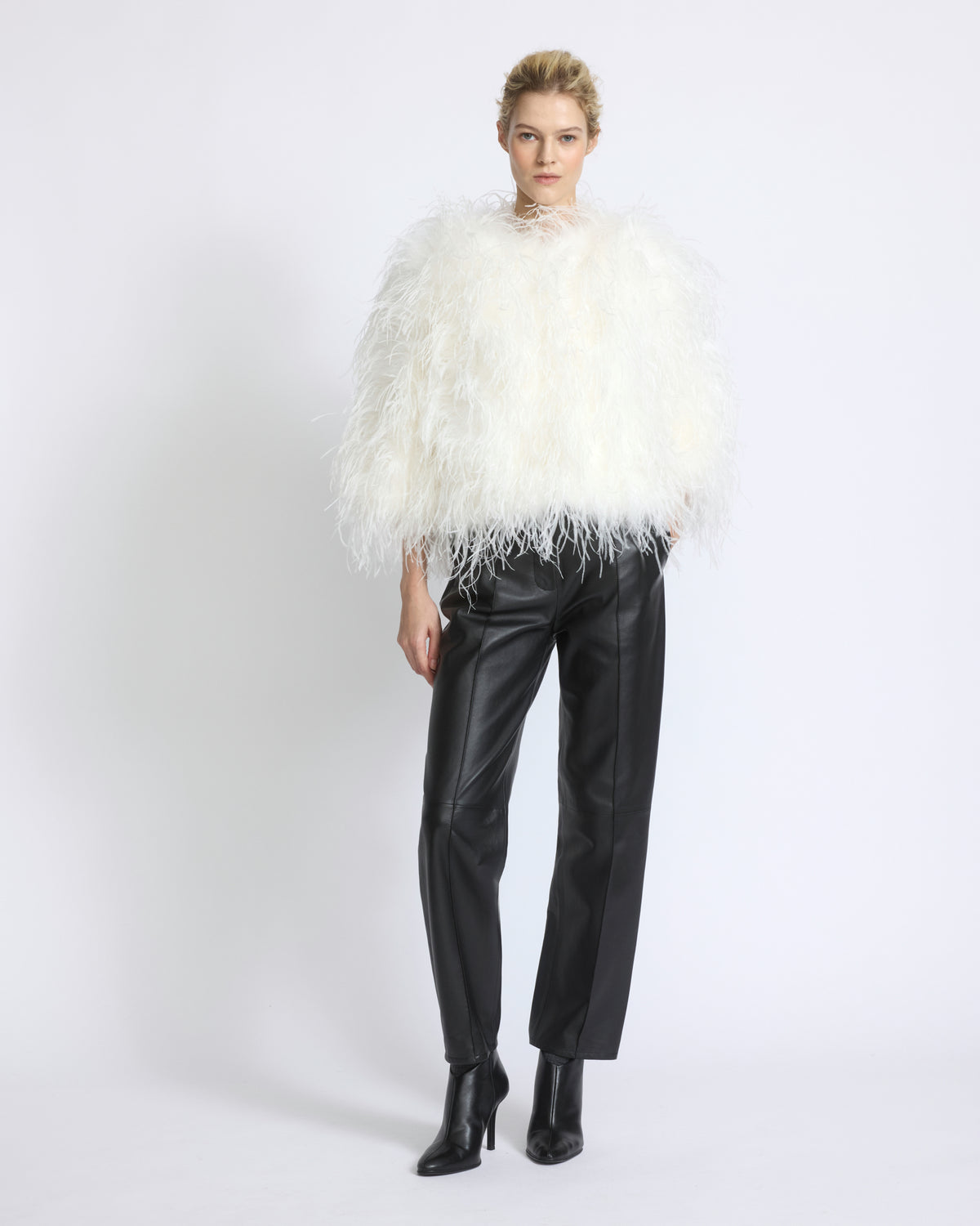 Short ostrich feather jacket - Yves Salomon - New Fall/Winter Collection