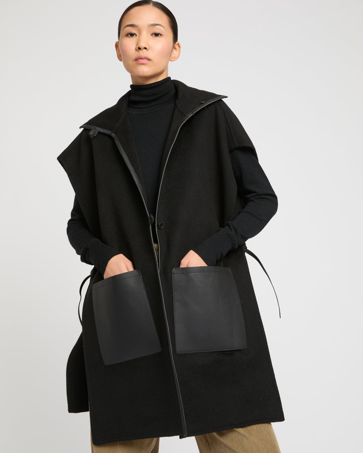 Double-sided cashmere wool and leather bib