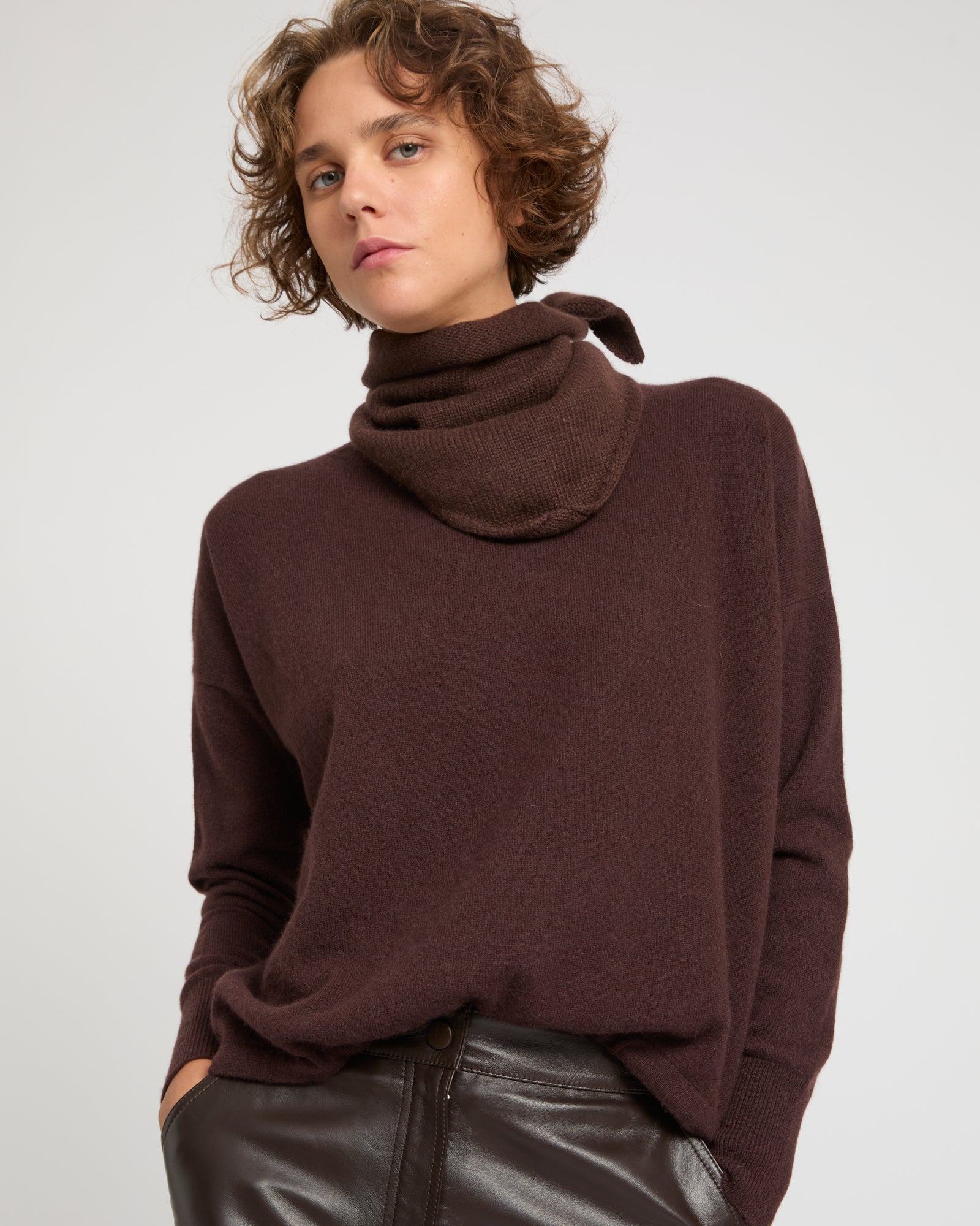 100% cashmere knit bandana -Yves Salomon