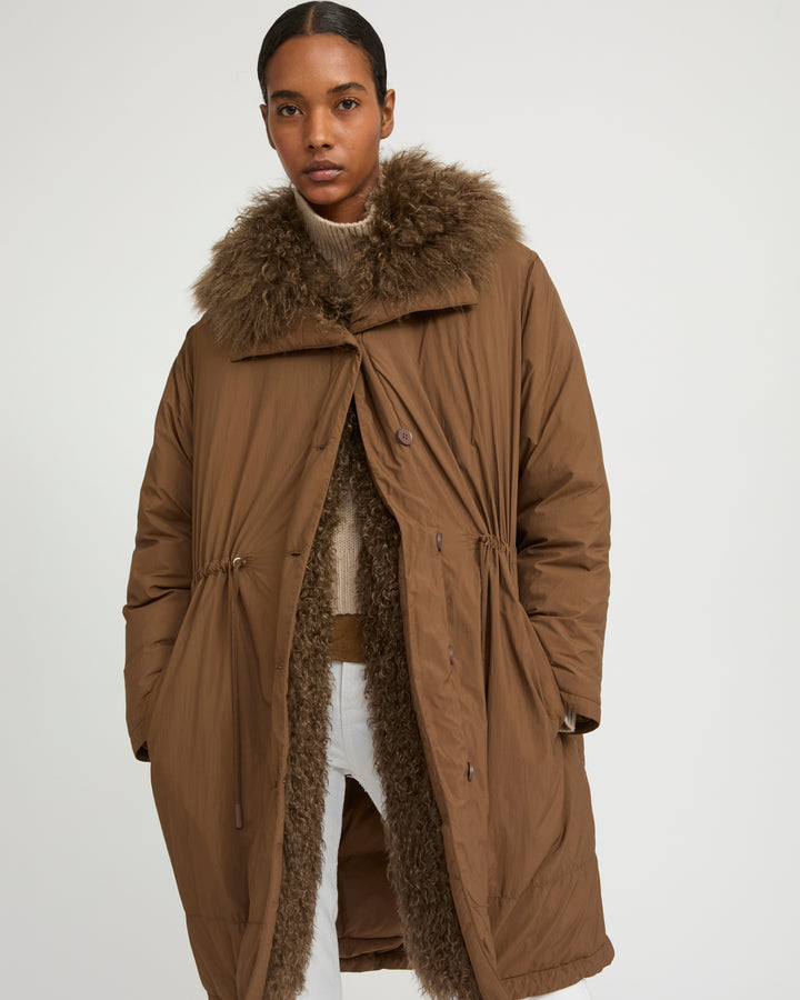 Ultra-light down parka with curly lambskin trim - Yves Salomon