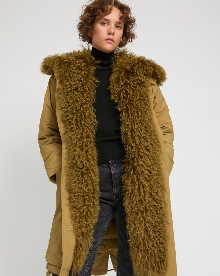Ultra-light down parka with curly lambskin trim