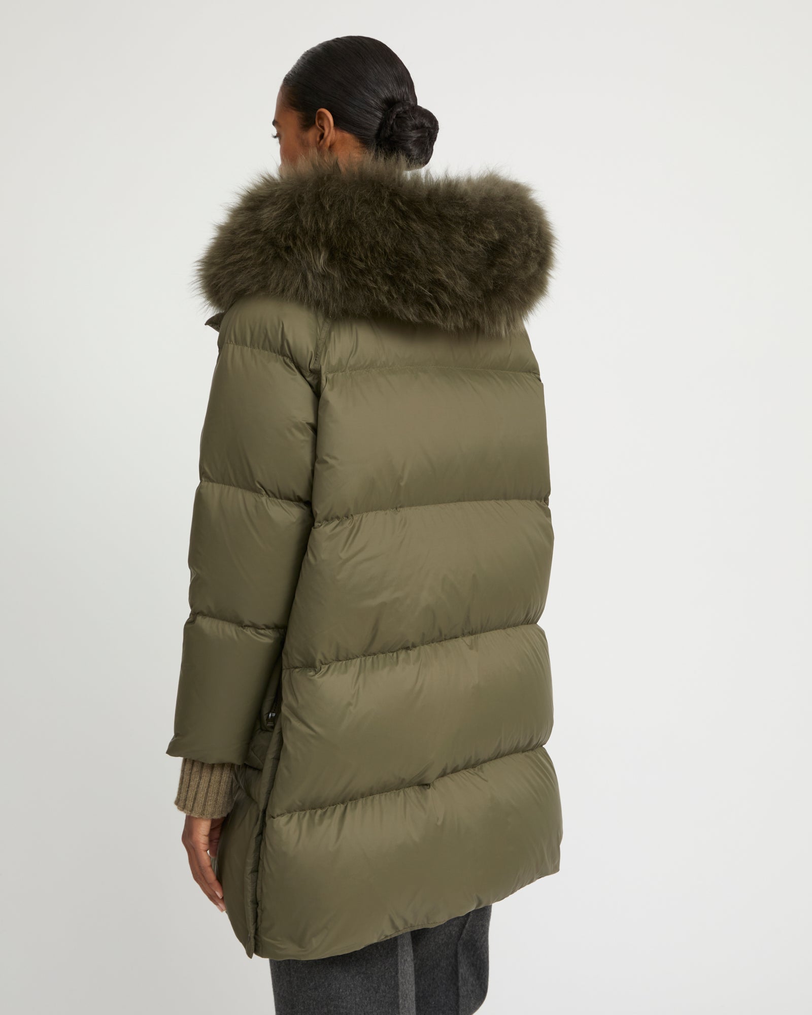 Long down jacket with raglan sleeves and fluffy lambswool trim - Yves Salomon