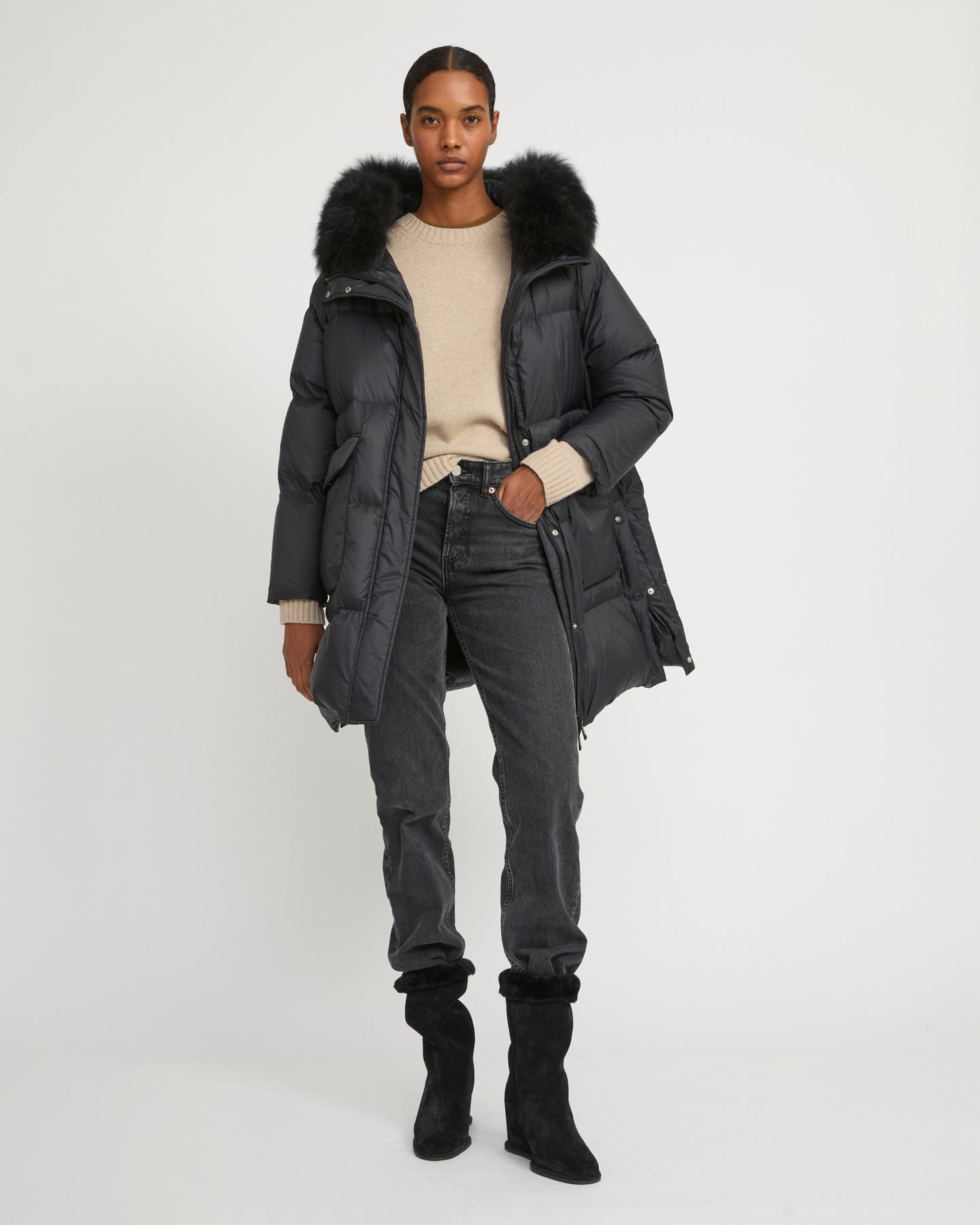 Long down jacket with raglan sleeves and fluffy lambswool trim