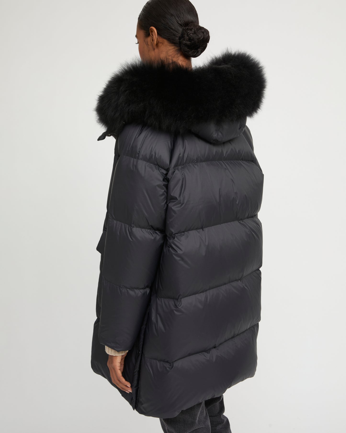 Long down jacket with raglan sleeves and fluffy lambswool trim