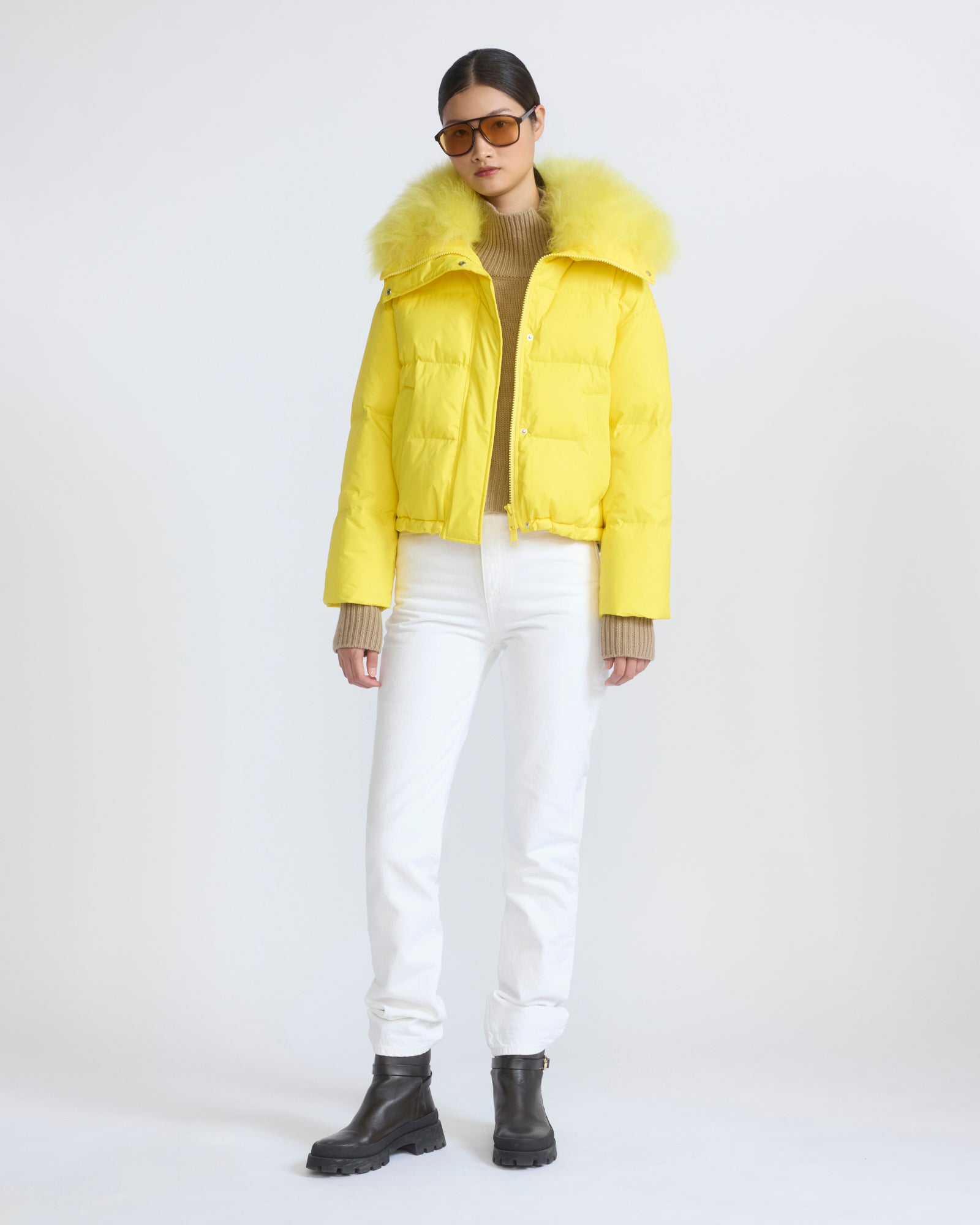 Short down jacket in waterproof technical fabric with airy lambswool trim - Yves Salomon - New Fall/Winter Collection