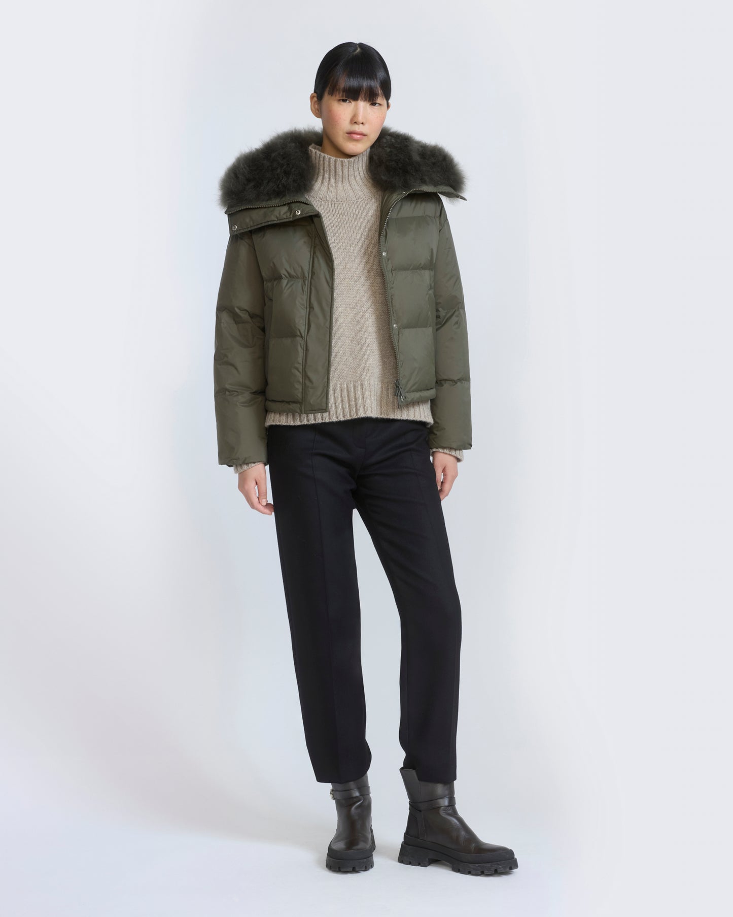 Short down jacket in waterproof technical fabric with airy lambswool trim - Yves Salomon - New Fall/Winter Collection