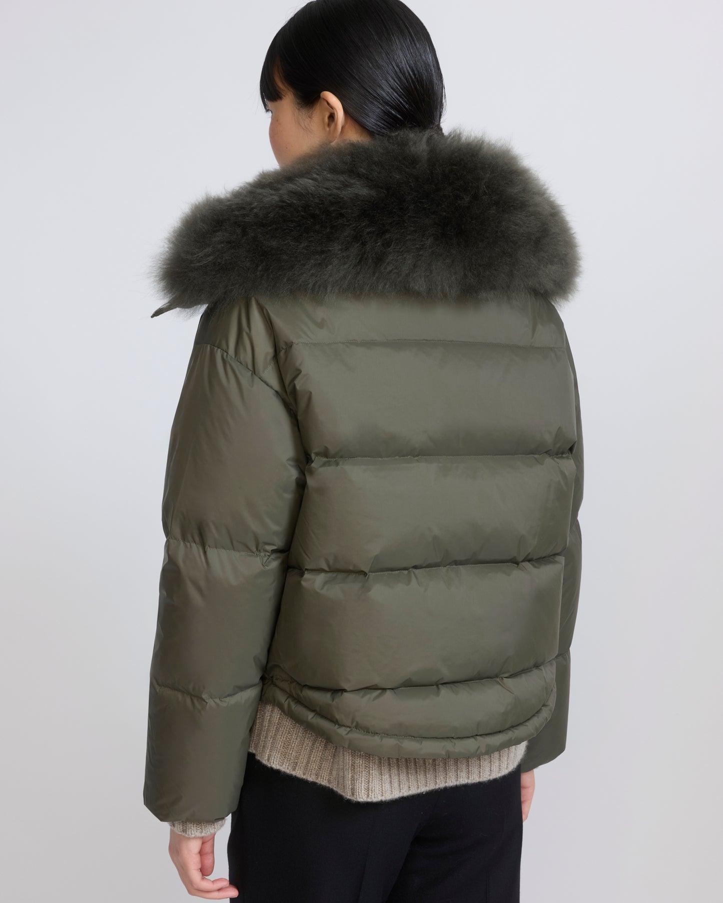 Short down jacket in waterproof technical fabric with airy lambswool trim - Yves Salomon - New Fall/Winter Collection