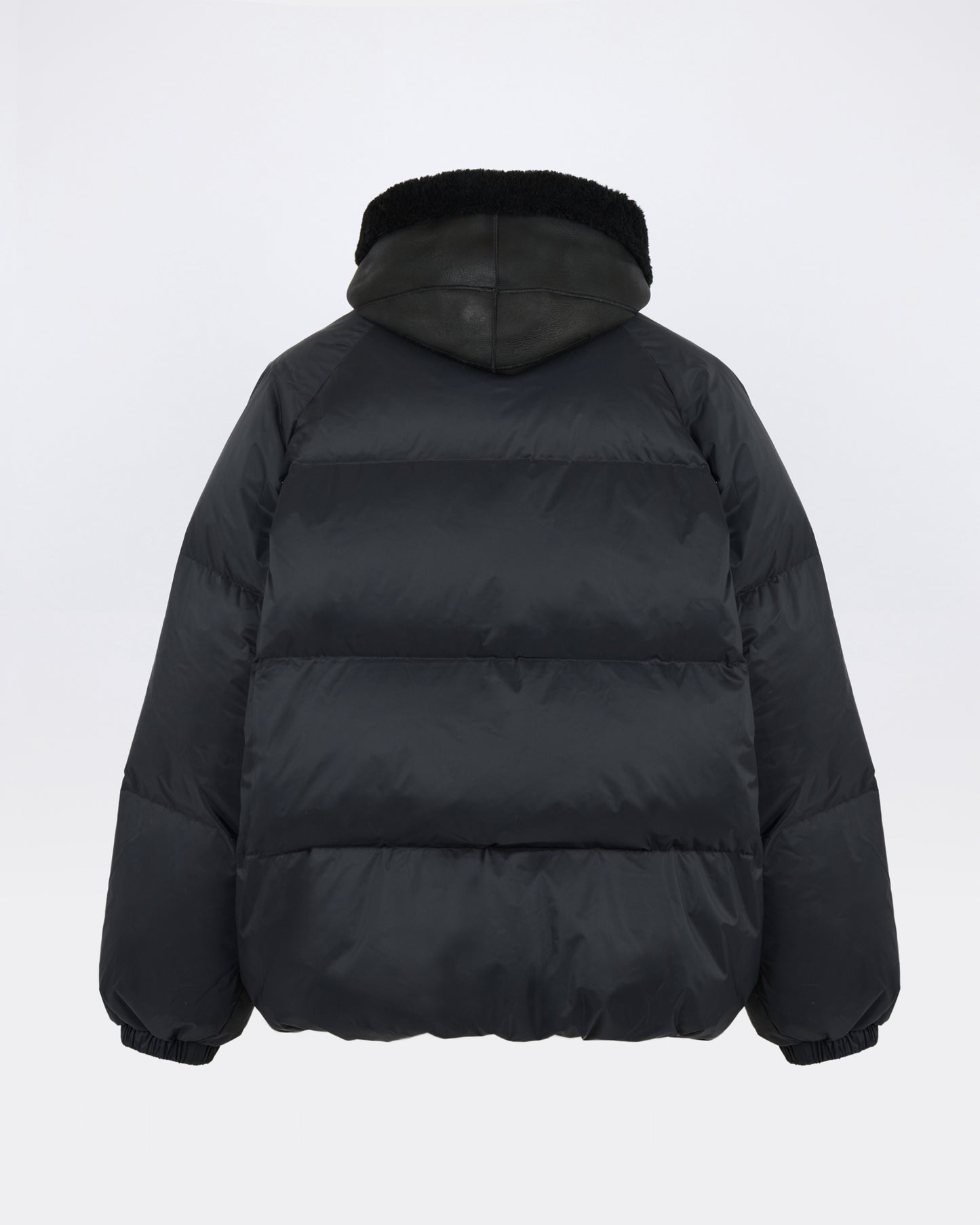 Short down jacket in waterproof technical fabric with lambskin shearling bib panel - Yves Salomon - New Fall/Winter Collection