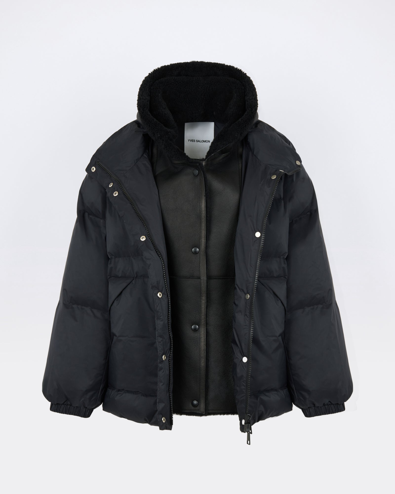 Short down jacket in waterproof technical fabric with lambskin shearling bib panel - Yves Salomon - New Fall/Winter Collection