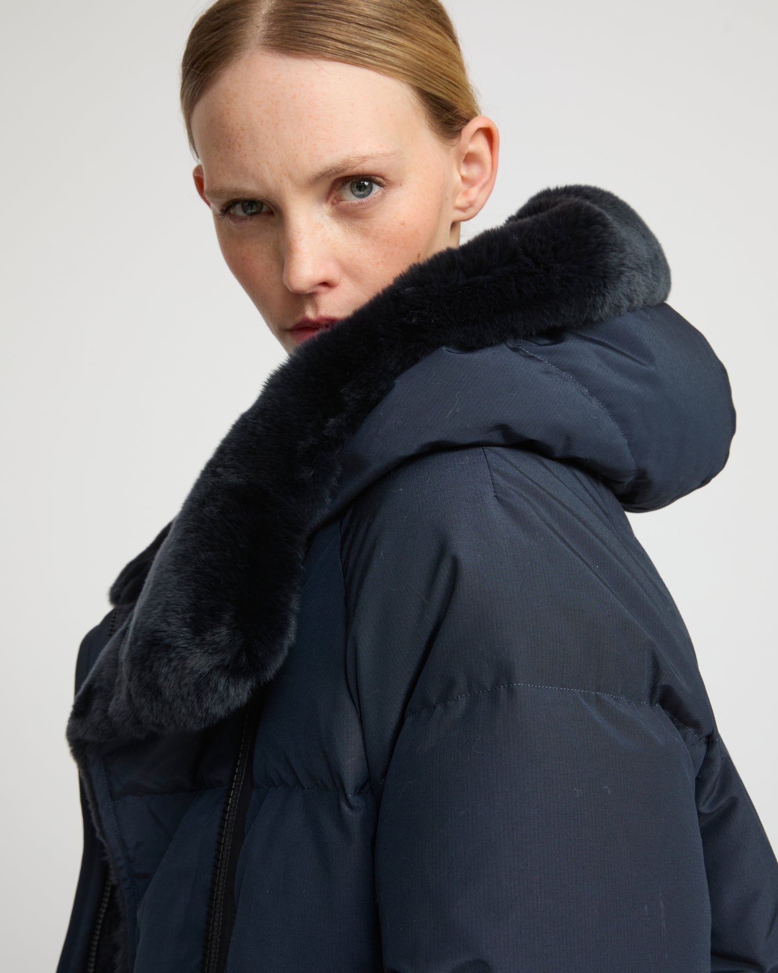 Short down jacket with rex rabbit fur trim - Yves Salomon