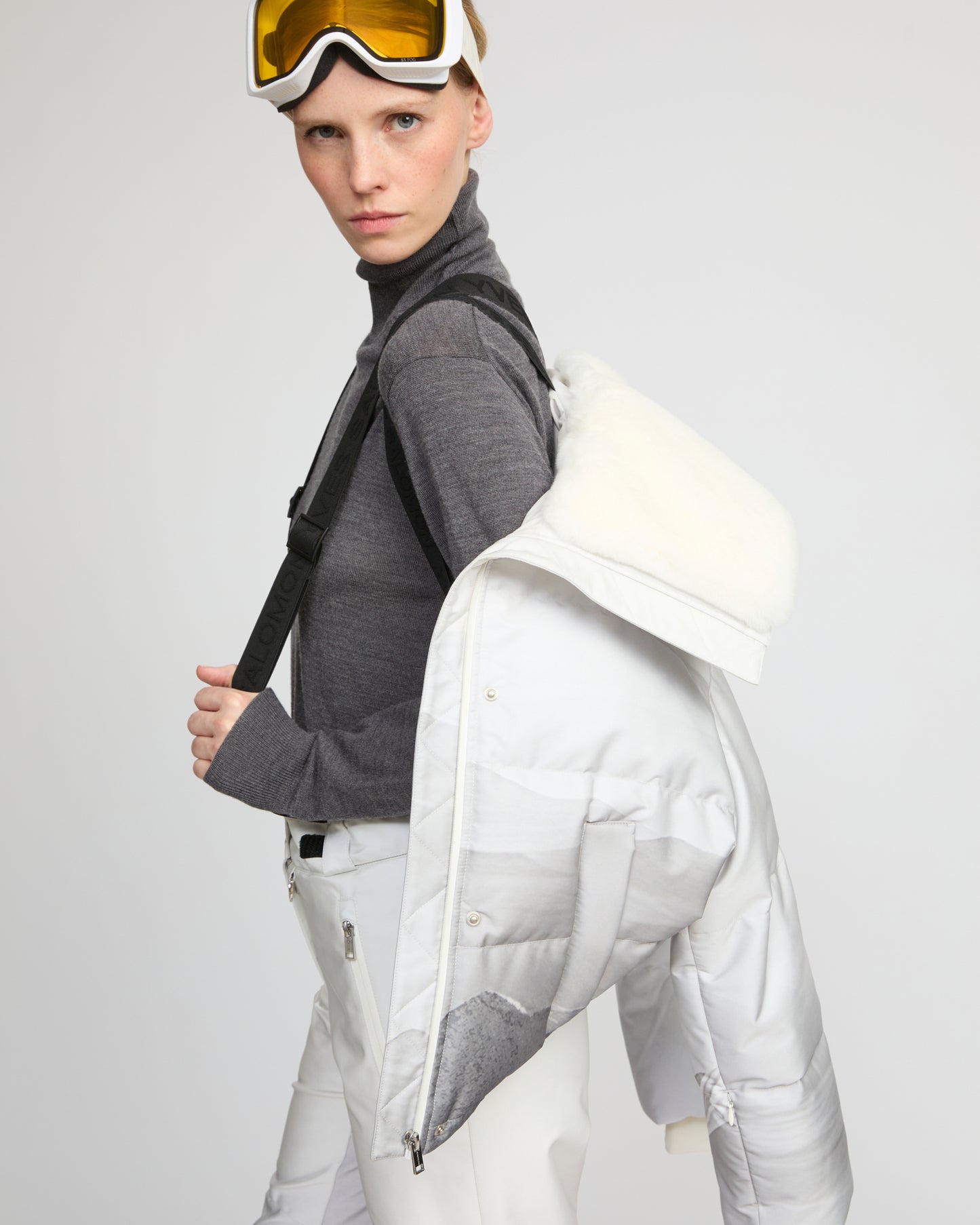 Short down jacket in waterproof fabric and Rex rabbit fur trim - Yves Salomon