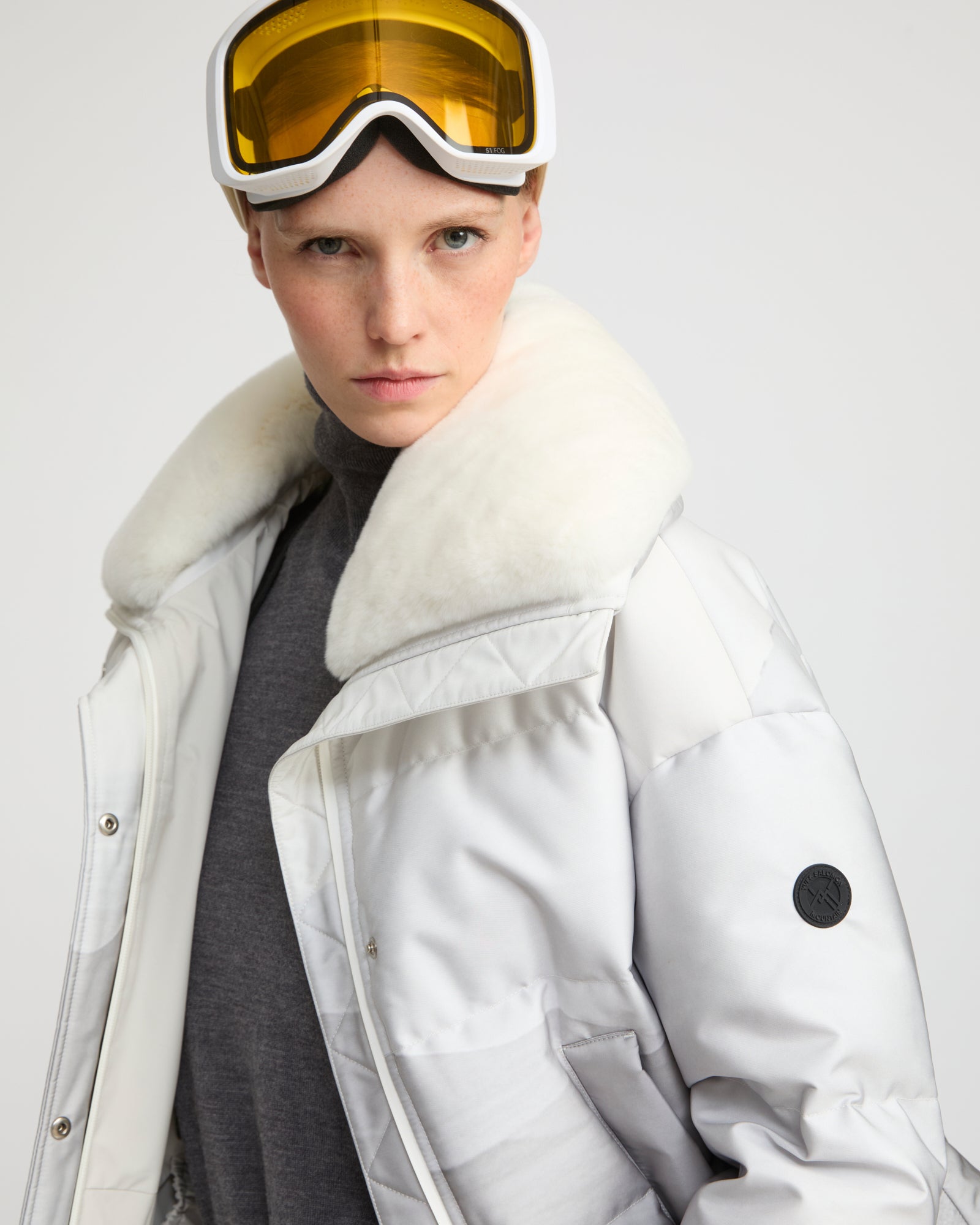 Short down jacket in waterproof fabric and Rex rabbit fur trim - Yves Salomon
