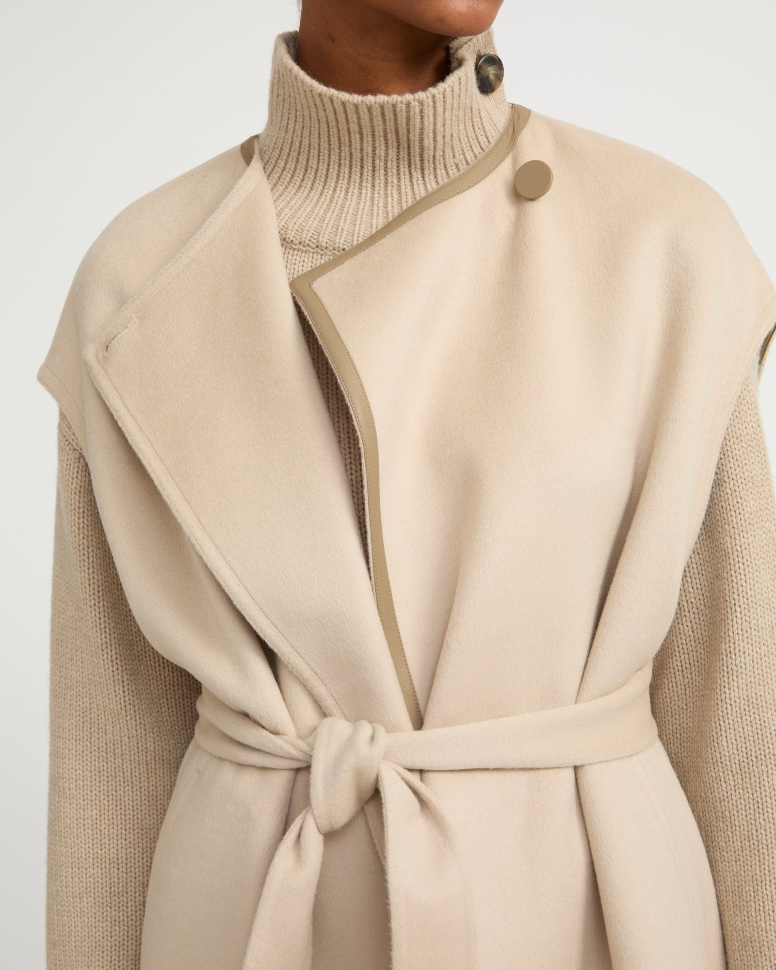 Double-sided cashmere-blend belted cape - Yves Salomon