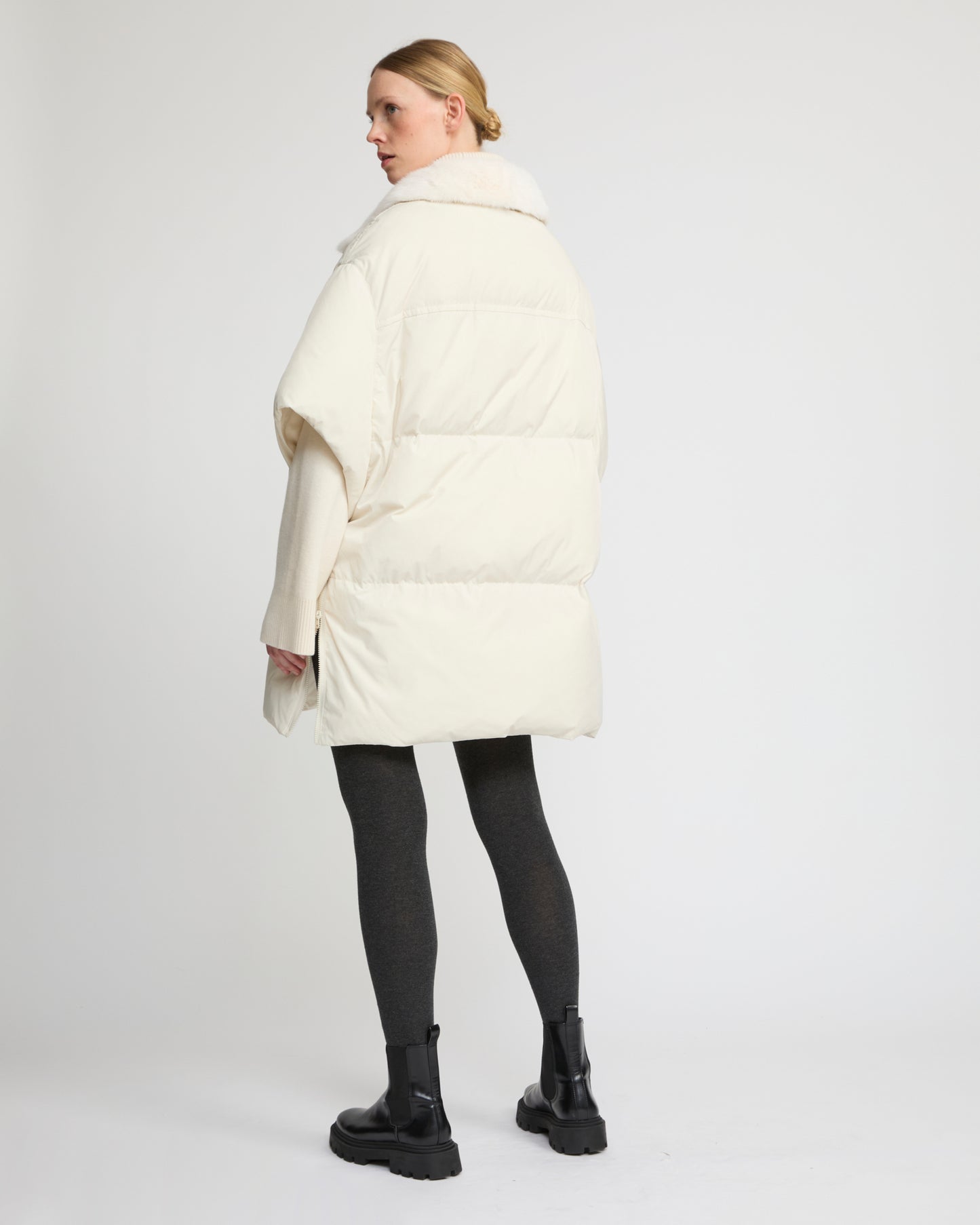 Technical fabric down cape with mink fur stand collar and lining. - Yves Salomon