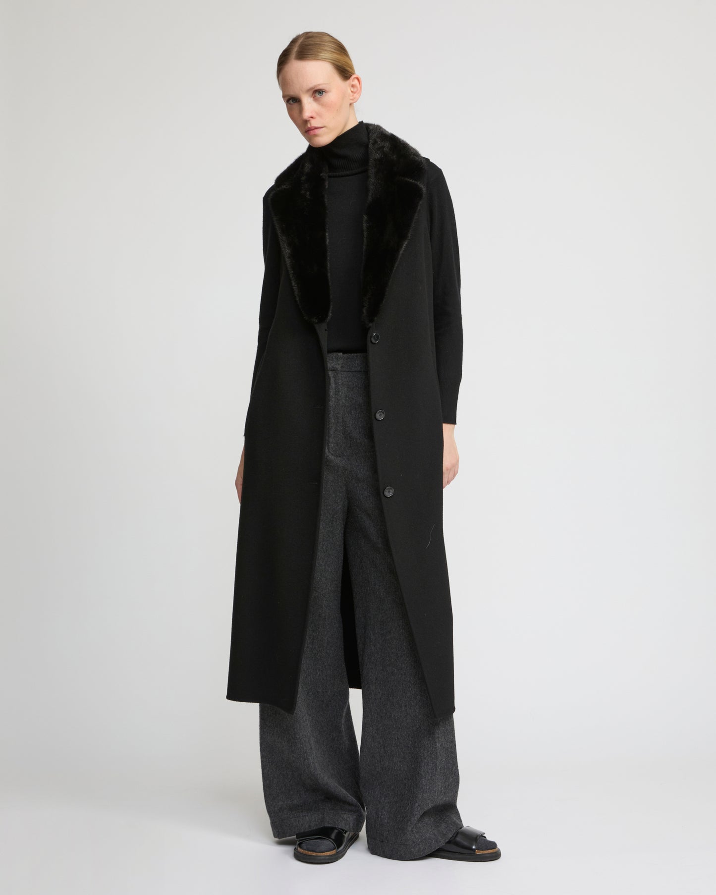 Long cashmere-blend gilet with detachable mink fur collar - Yves Salomon