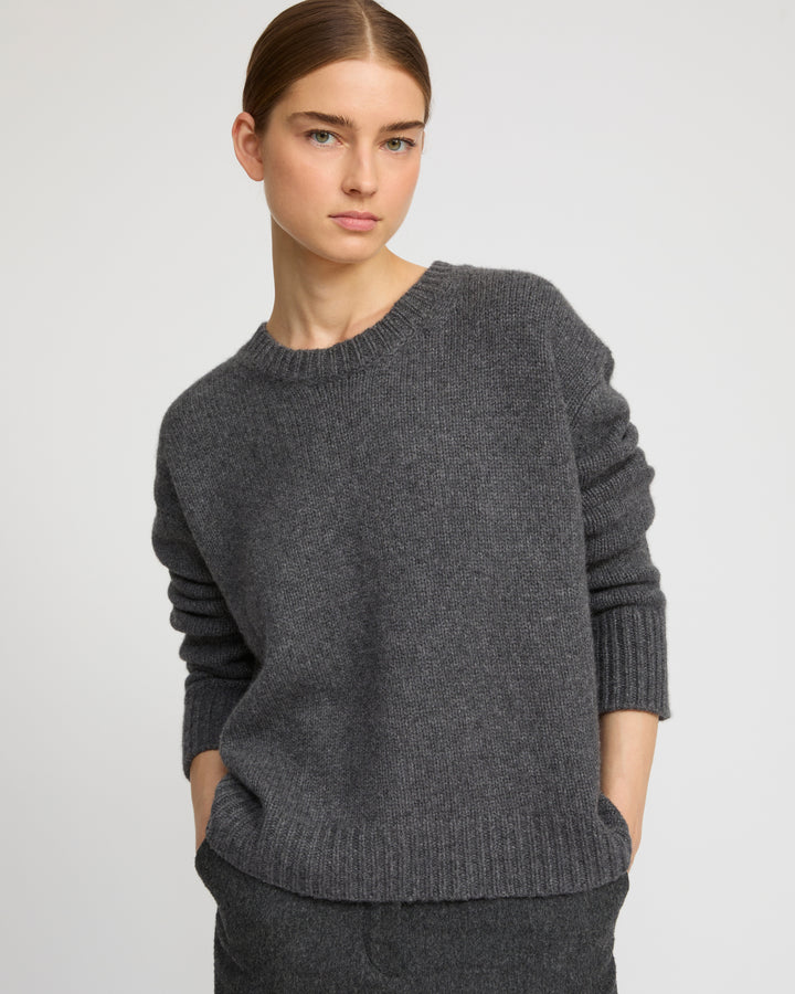 Regular cashmere knit jumper