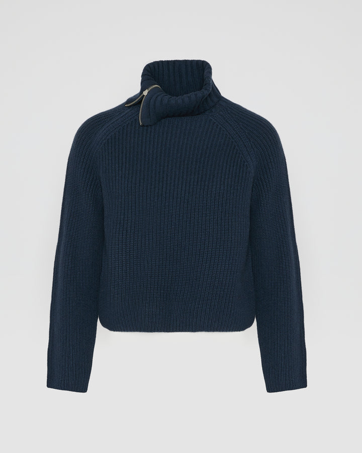 Cropped knitted jumper