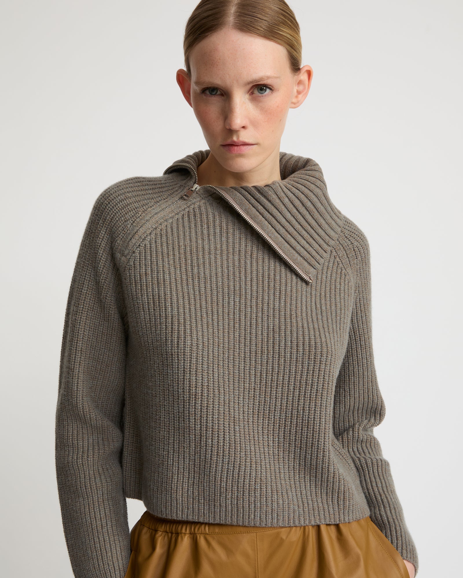 Cropped knitted jumper - Yves Salomon