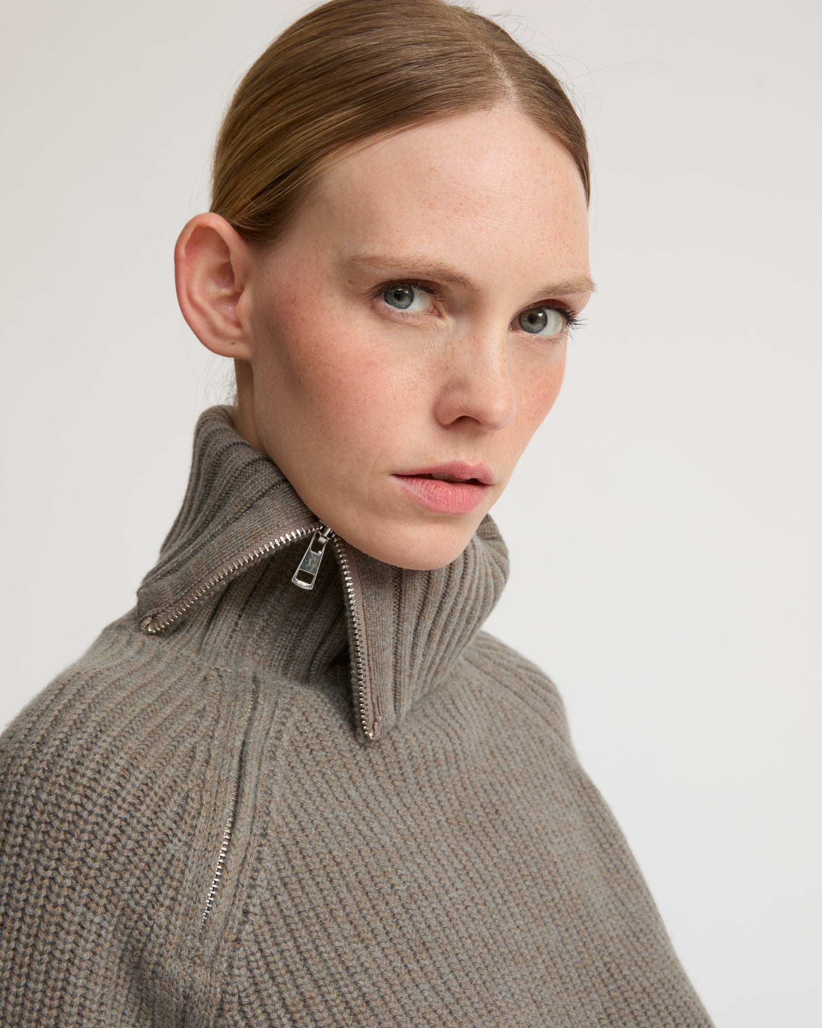 Cropped knitted jumper - Yves Salomon