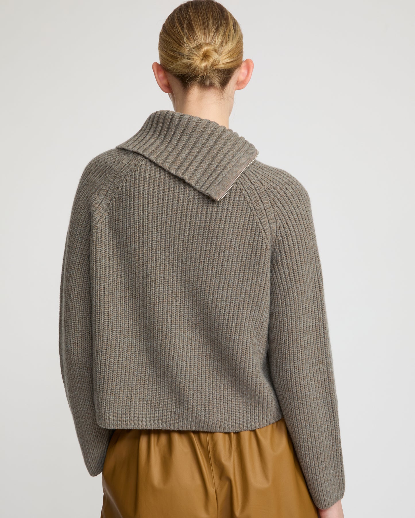 Cropped knitted jumper - Yves Salomon