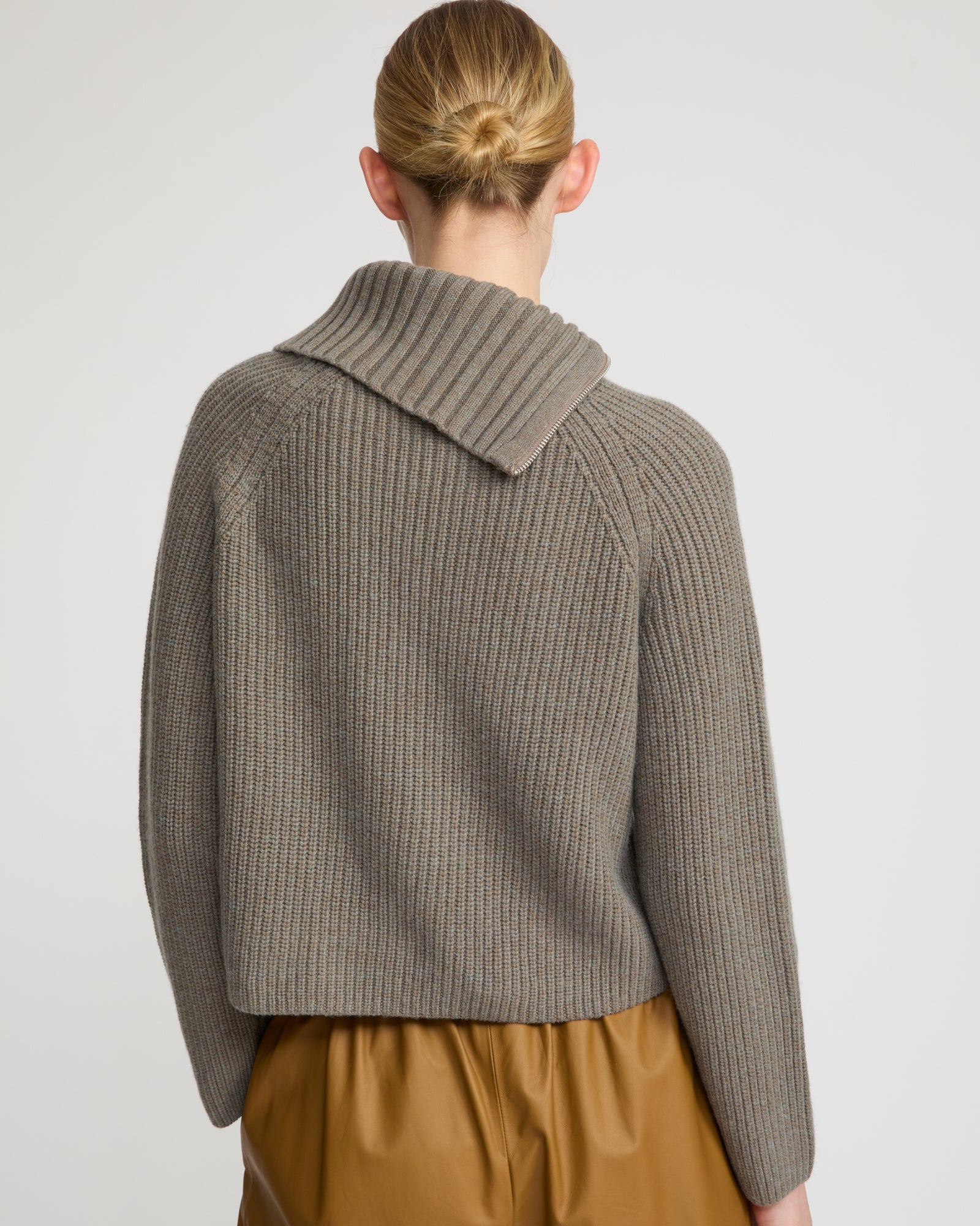 Cropped knitted jumper - Yves Salomon