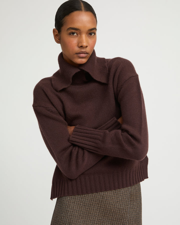 Collar jumper in cashmere knit