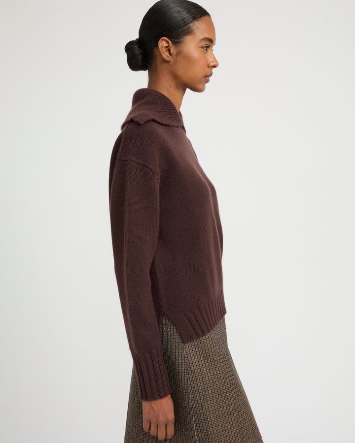 Collar jumper in cashmere knit
