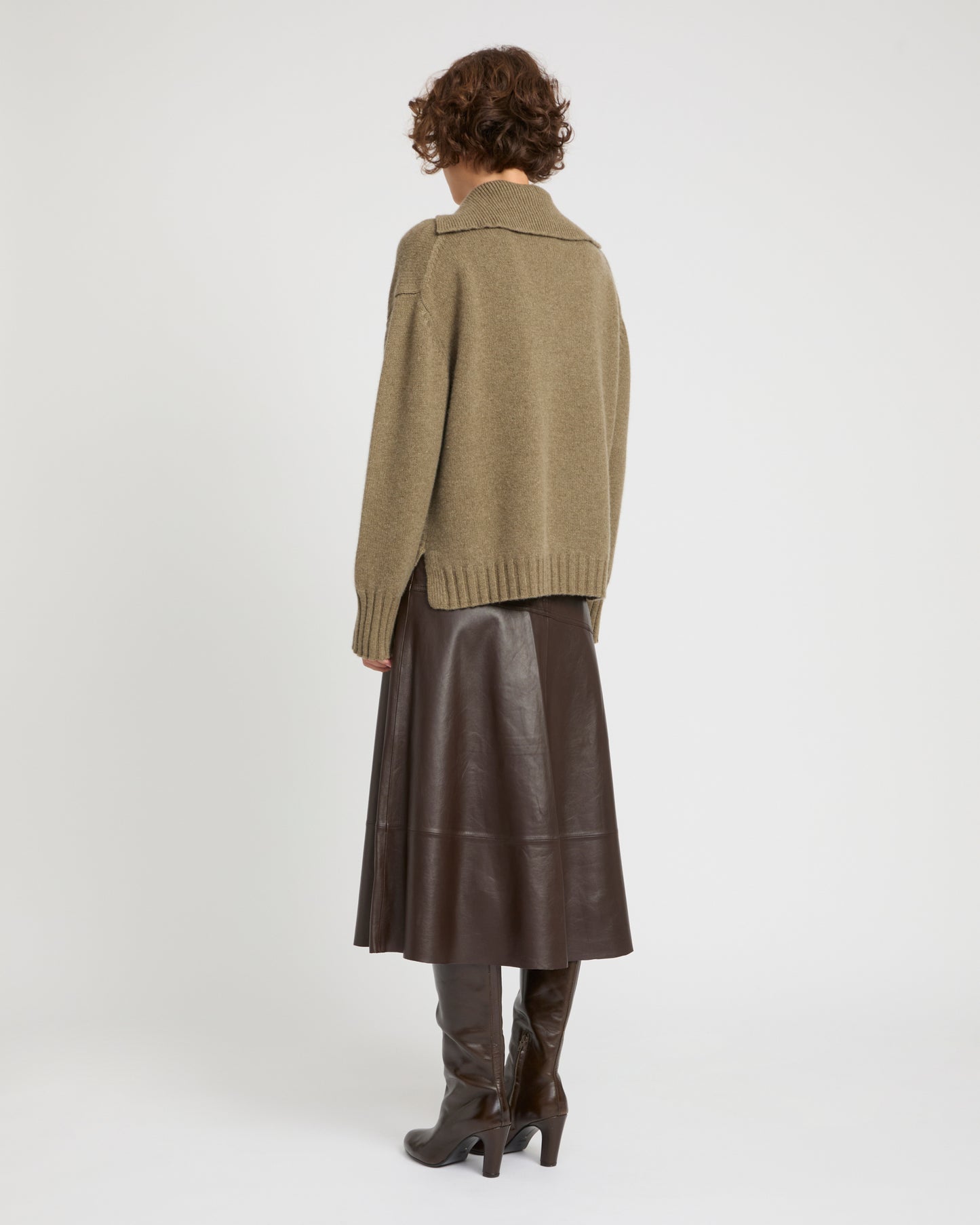 Flared lamb leather skirt