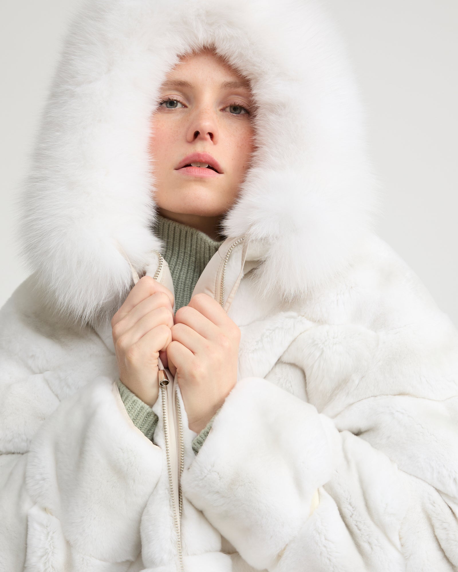Hooded coat in technical fabric reversible rex rabbit fur - Yves Salomon