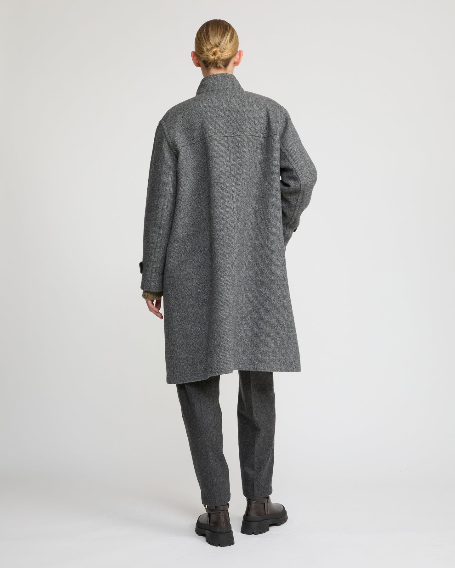 Long wool coat with lambskin details - Yves Salomon