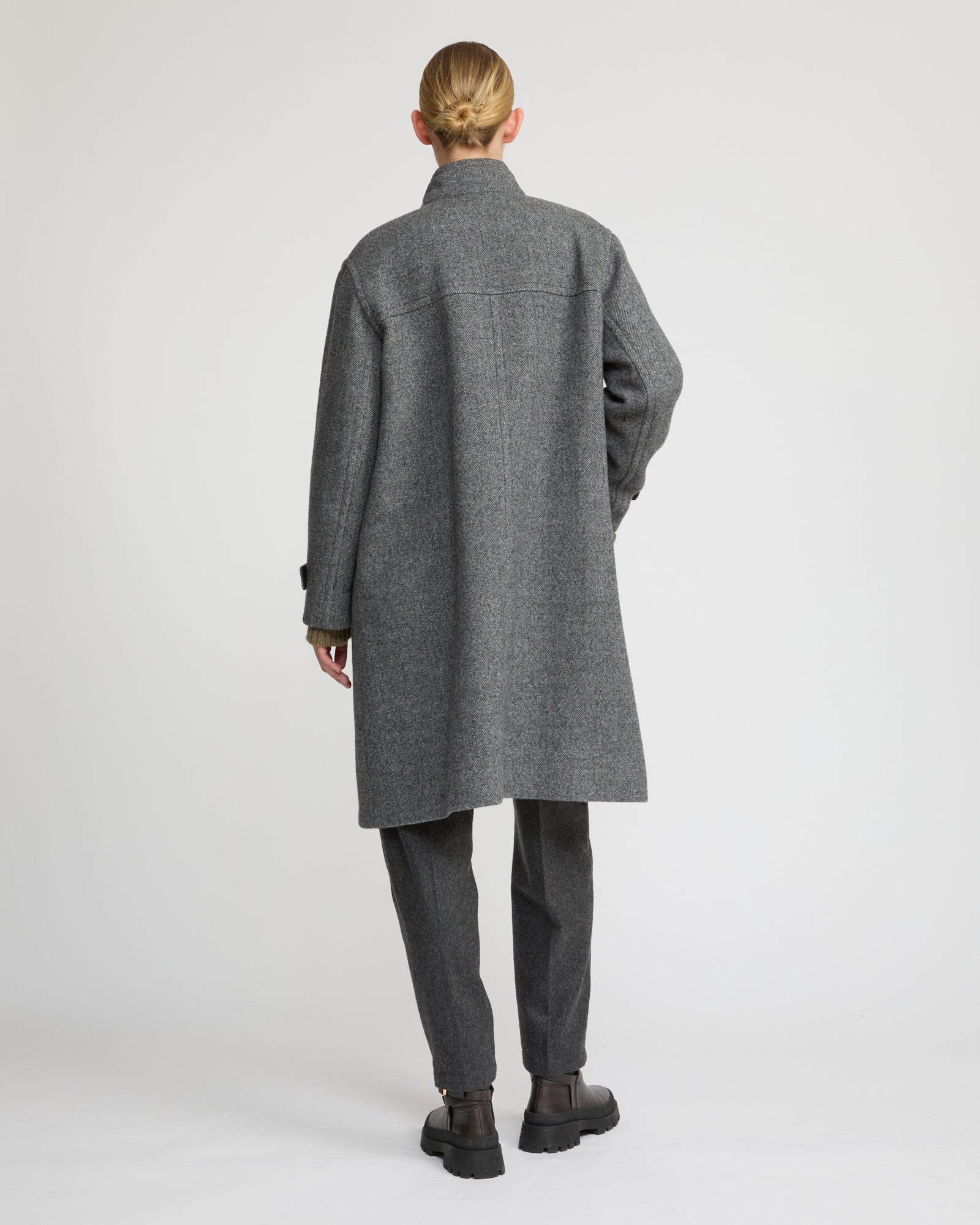 Long wool coat with lambskin details - Yves Salomon