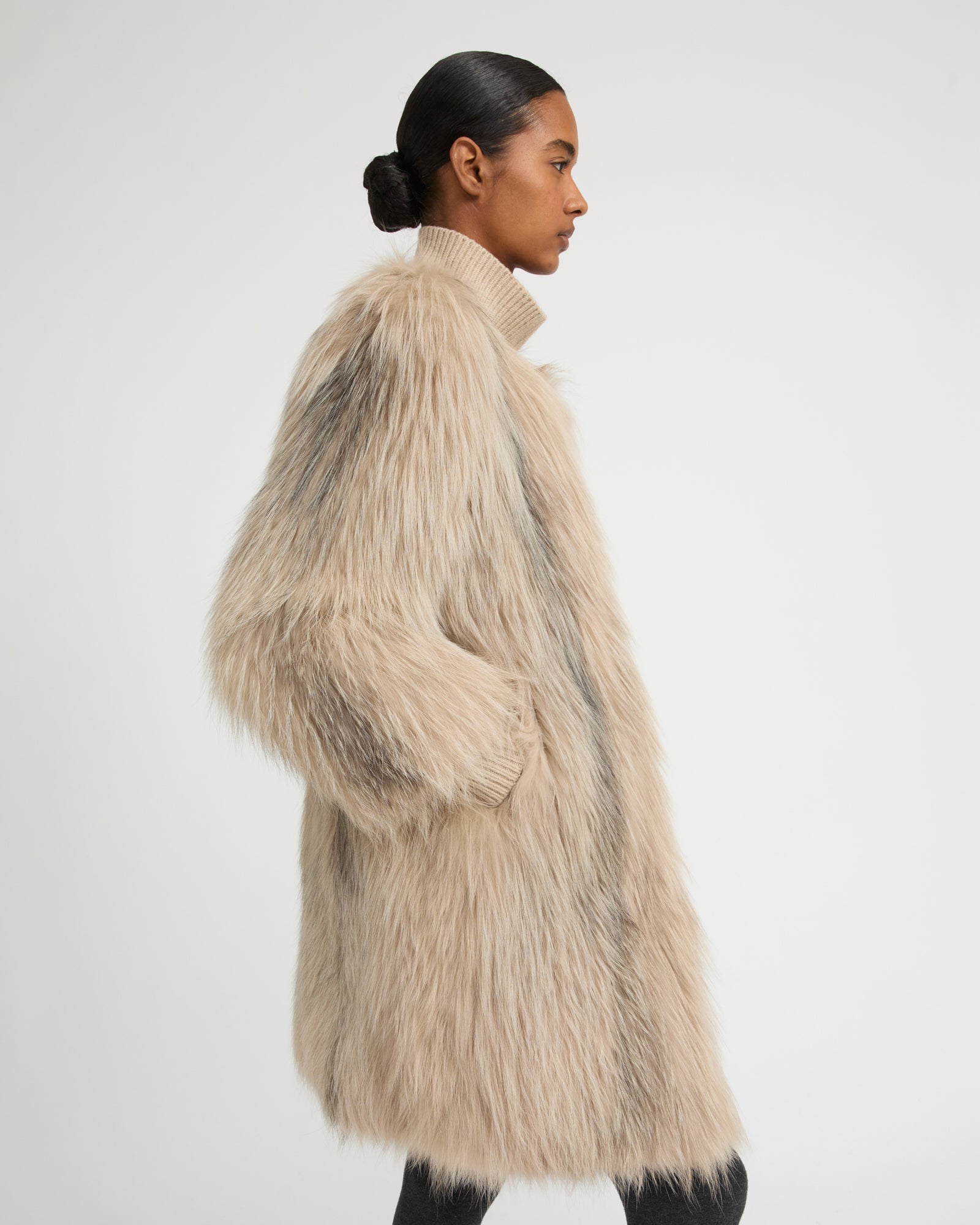 Long jacket in knitted fox fur - Yves Salomon
