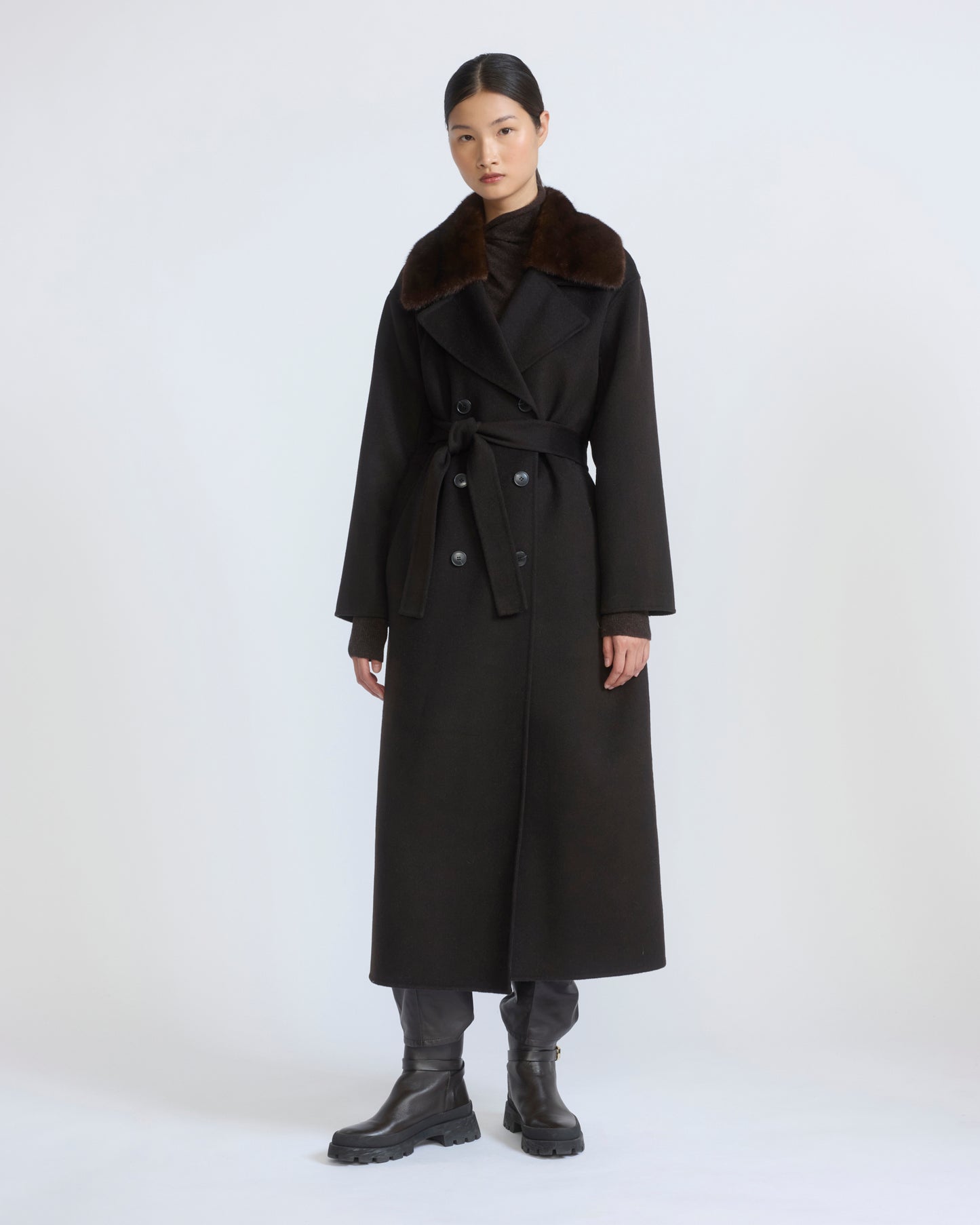 Cashmere wool belted coat with mink fur collar - Yves Salomon - New Fall/Winter Collection