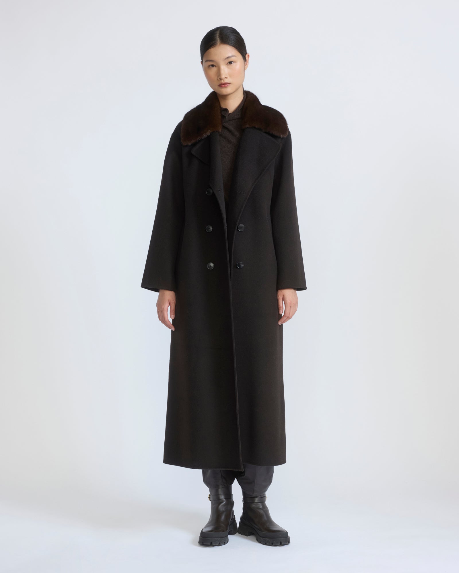 Cashmere wool belted coat with mink fur collar - Yves Salomon - New Fall/Winter Collection