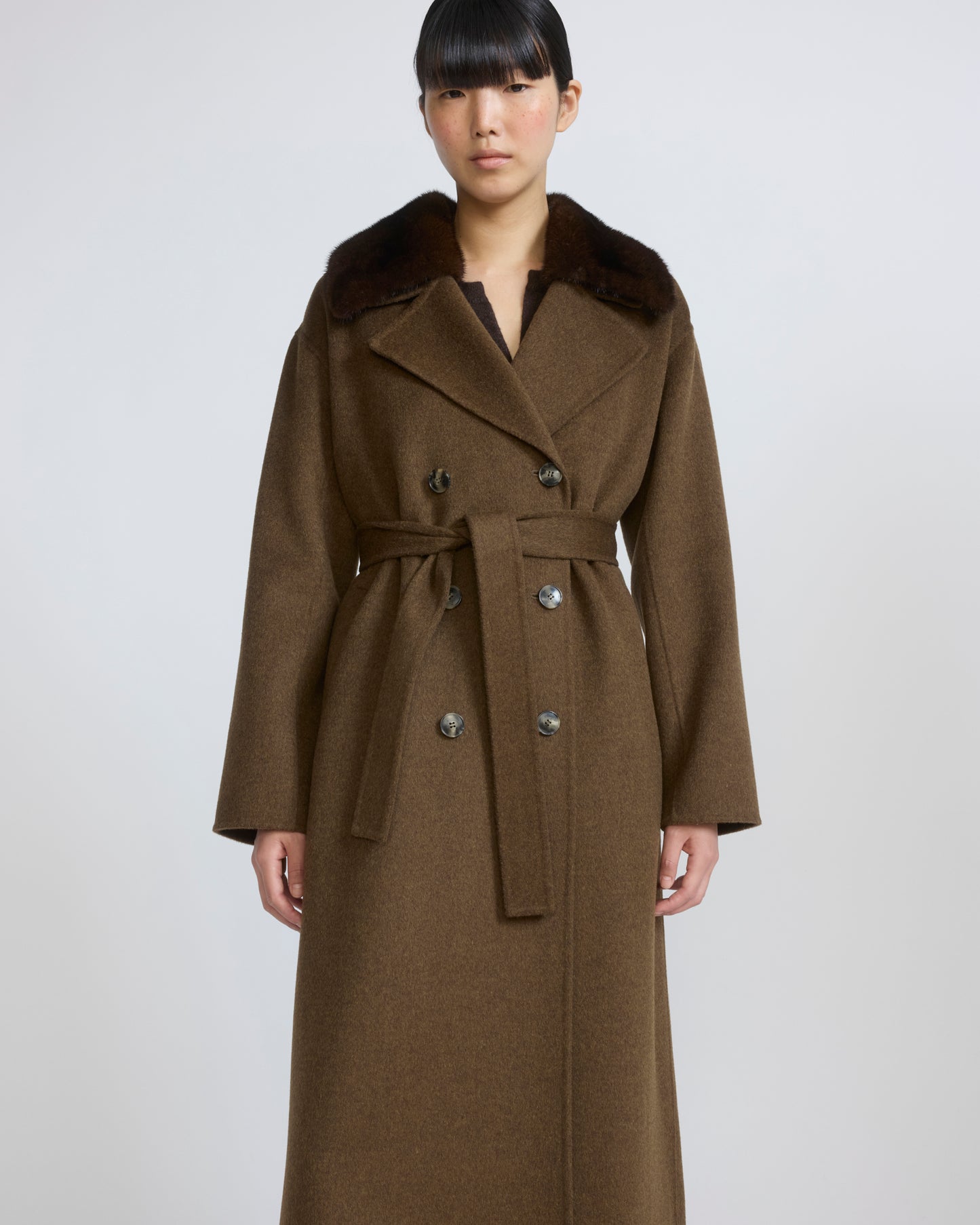 Cashmere wool belted coat with mink fur collar - Yves Salomon - New Fall/Winter Collection