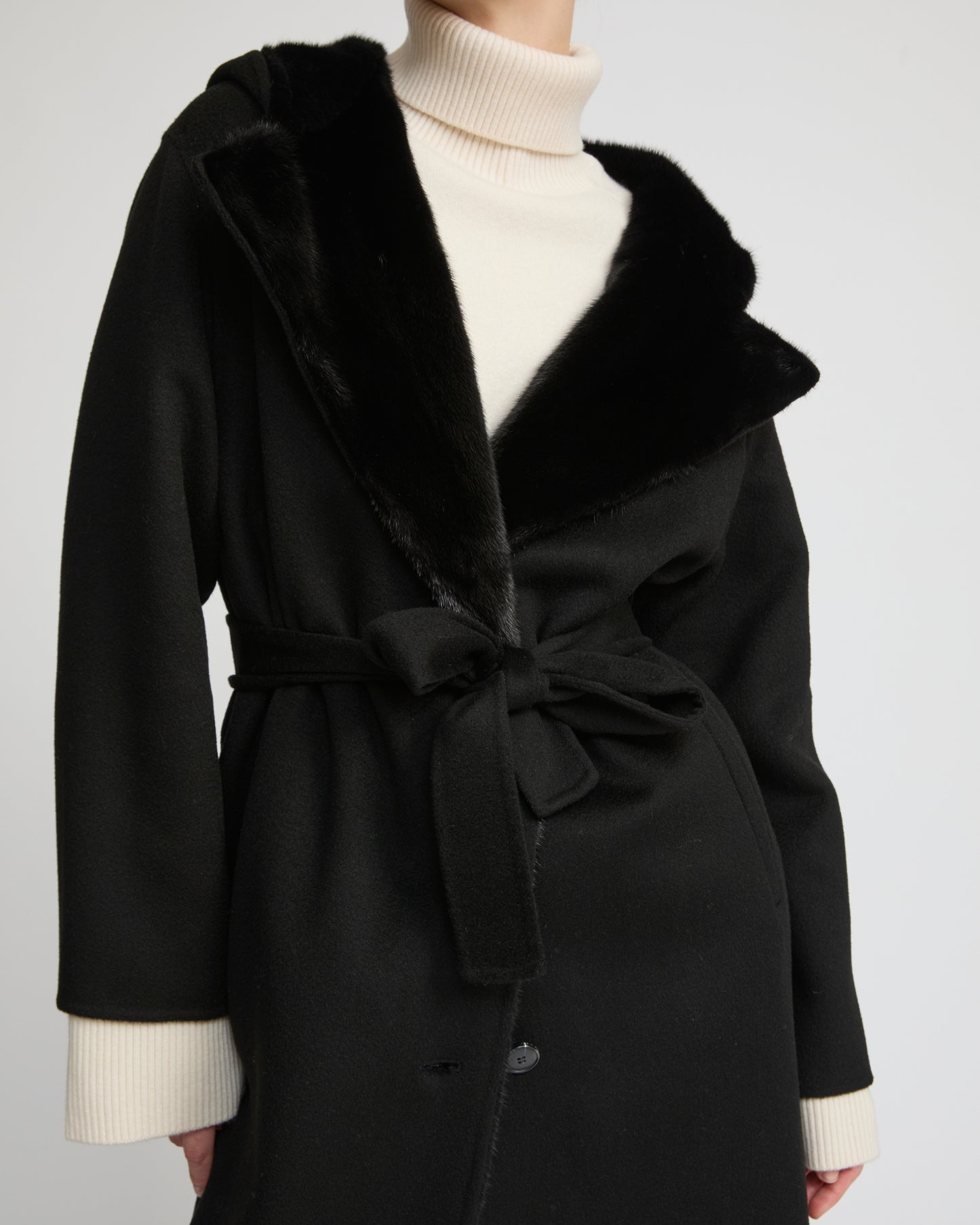 Long coat in cashmere wool with mink fur hood - Yves Salomon