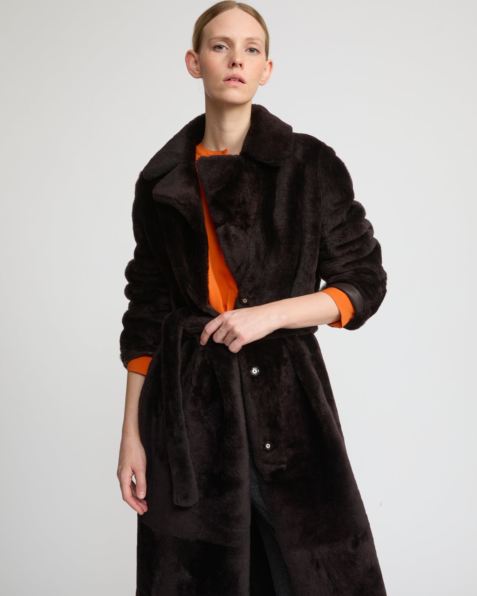 Reversible long coat in lambskin and Lacon shearling - brown