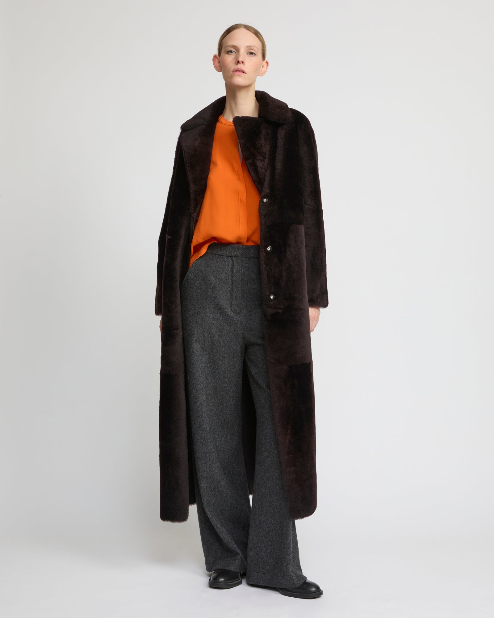 Reversible long coat in lambskin and Lacon shearling - brown