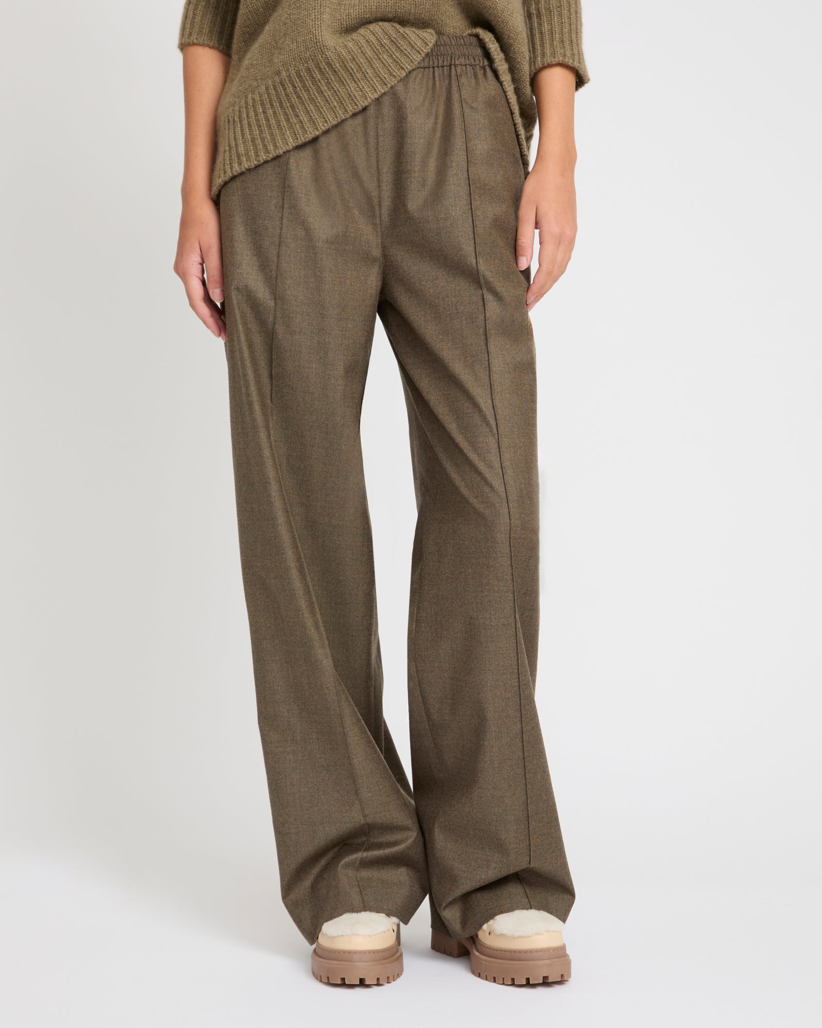 Loose fit trousers with elasticated waistband in flannel fabric -Yves Salomon