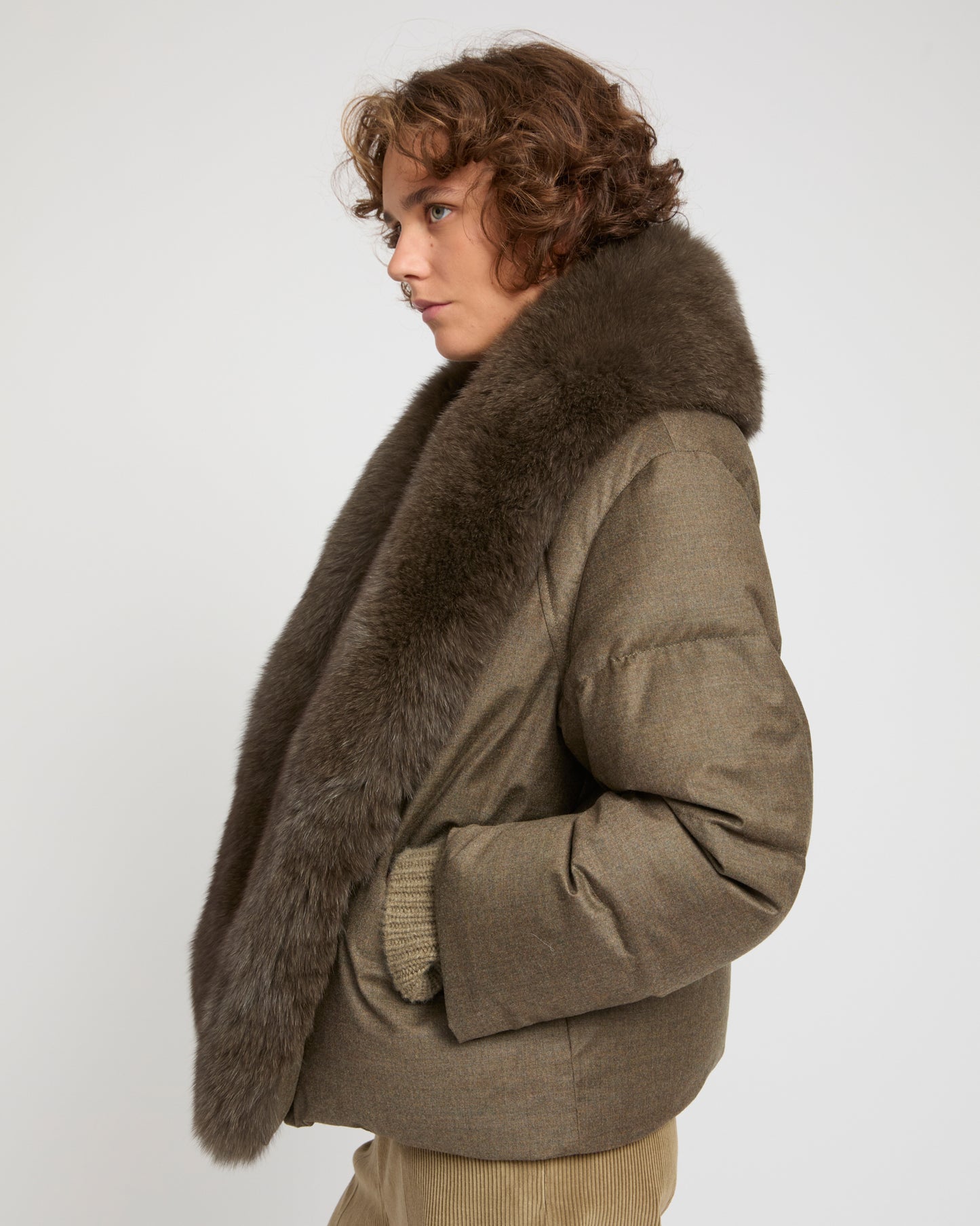 Short Loro Piana fabric down jacket with large detachable fox fur collar -Yves Salomon