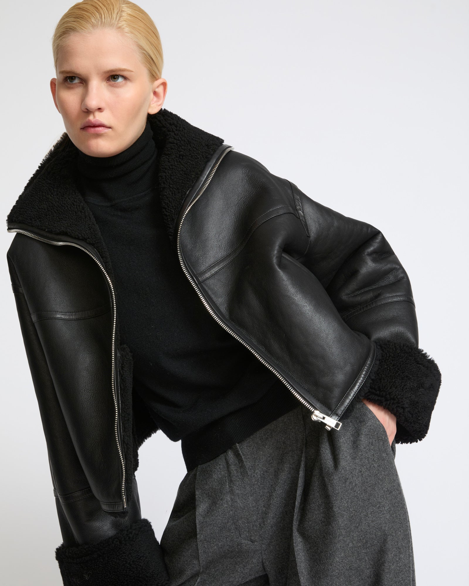 Suede Merino lambskin cropped jacket - Yves Salomon - New Fall Winter Collection