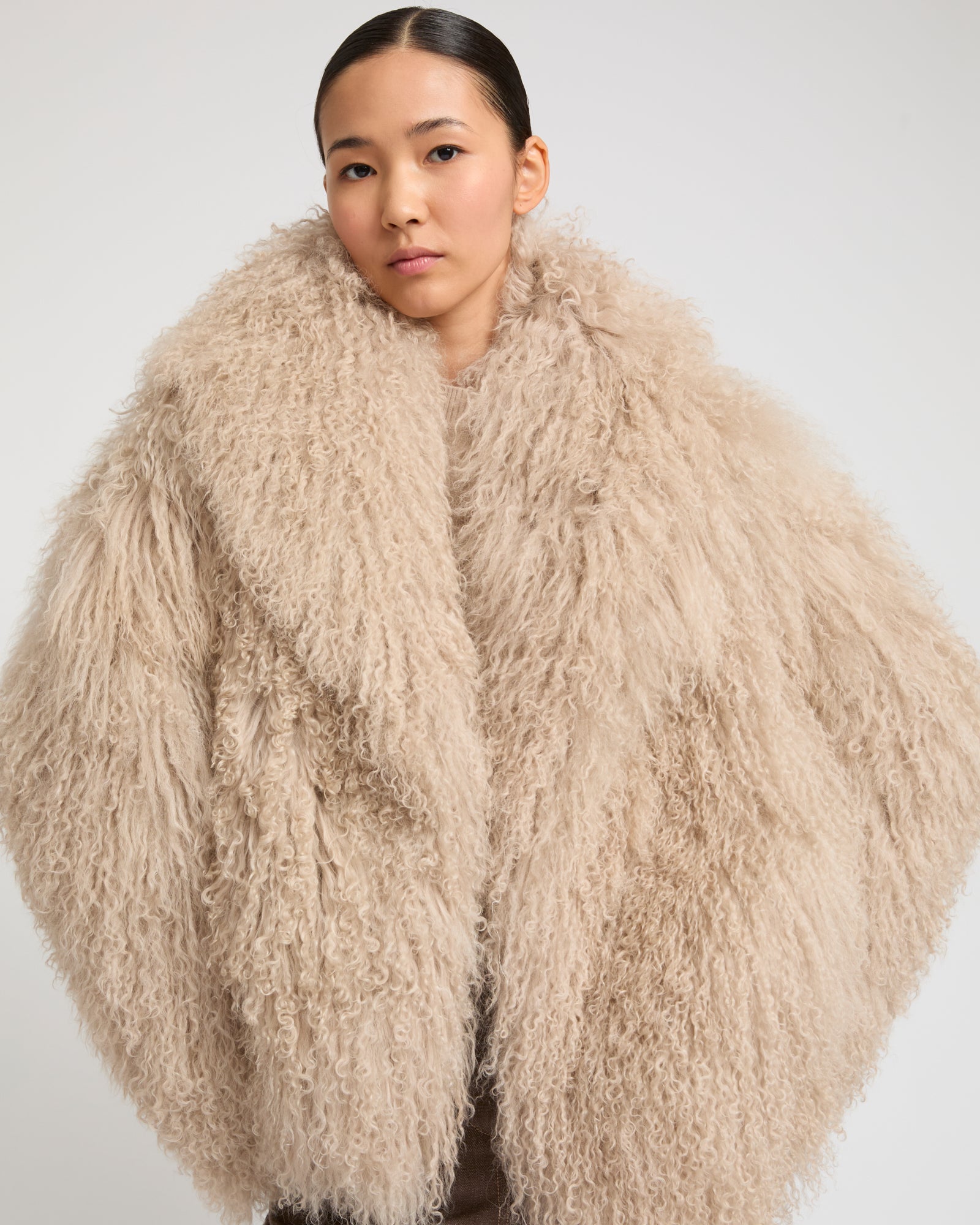 Oversized Mongolian lamb jacket - beige - Yves Salomon – Yves