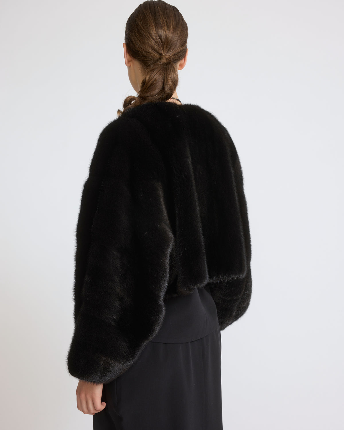 Short cape in long-haired mink fur - Yves Salomon - New Fall/Winter Collection