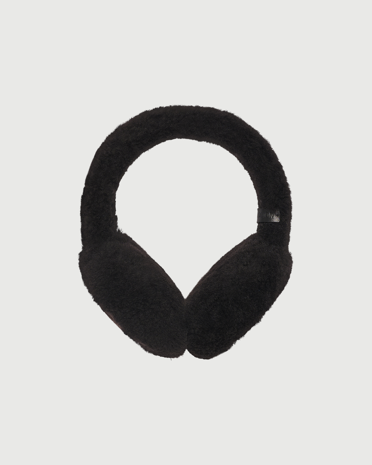 Curly Merino lambskin shearling earmuffs - Yves Salomon - New Fall Winter Collection