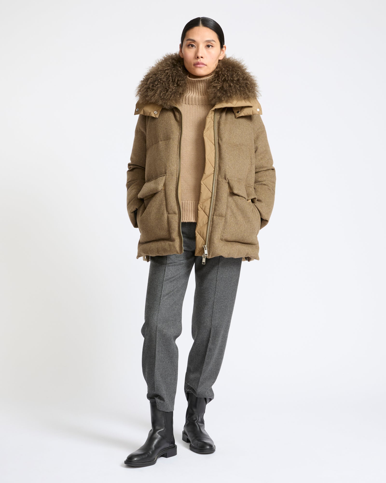 Hooded down jacket in Loro Piana 100% cashmere membrane fabric with long curly lambskin trim - Yves Salomon - New Fall Winter Collection