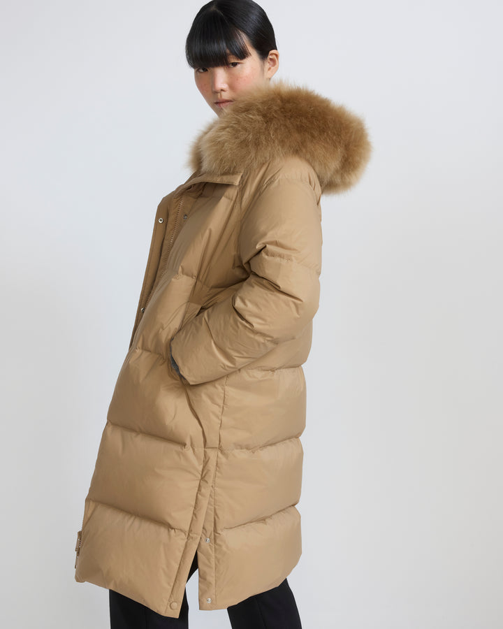 Long down jacket in waterproof technical fabric with airy lamb wool trim - Yves Salomon - New Fall/Winter Collection